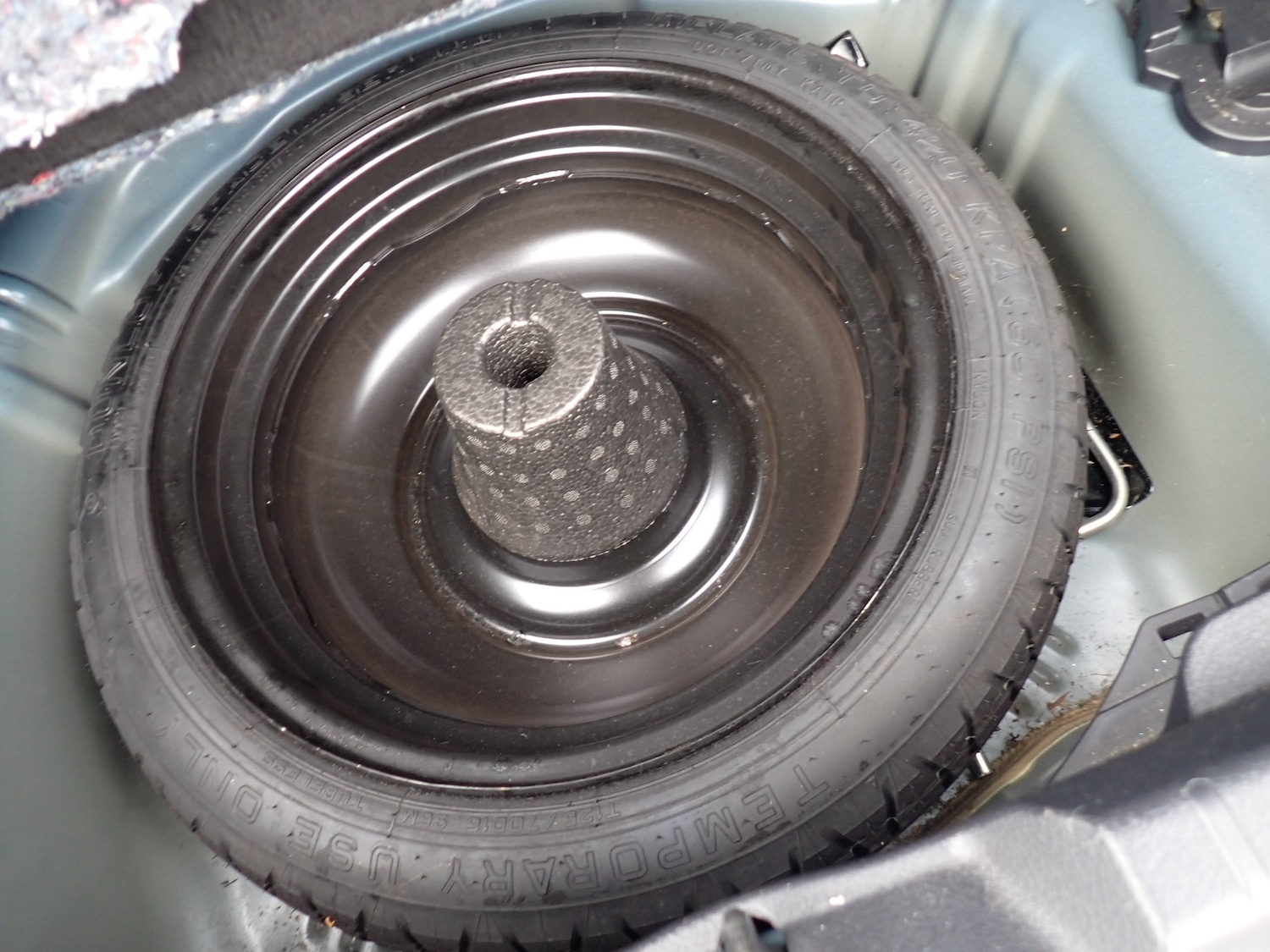 Used Toyota Yaris 2017 for sale - 76665383: Photo 32