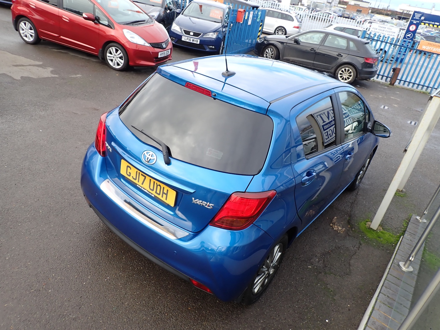 Used Toyota Yaris 2017 for sale - 76665383: Photo 6