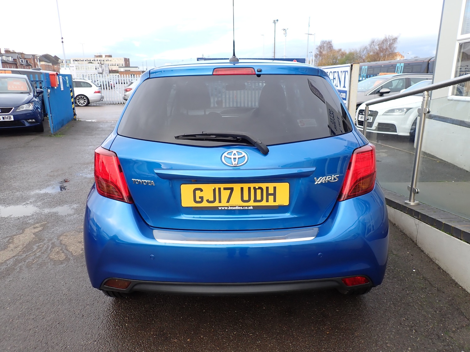 Used Toyota Yaris 2017 for sale - 76665383: Photo 7