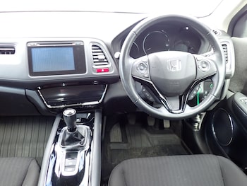 Used Honda HR-V 2015 for sale - 79284264: Photo