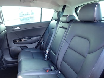 Used Kia Sportage 2016 for sale - 77665954: Photo