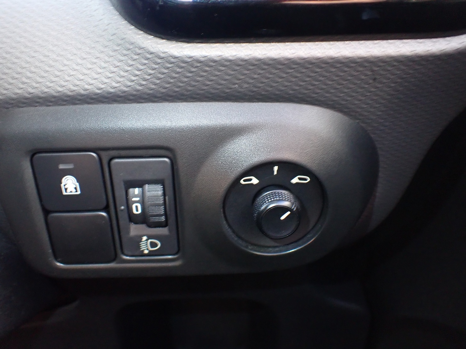 Used Citroen C4 Cactus 2016 for sale - 77582483: Photo 18