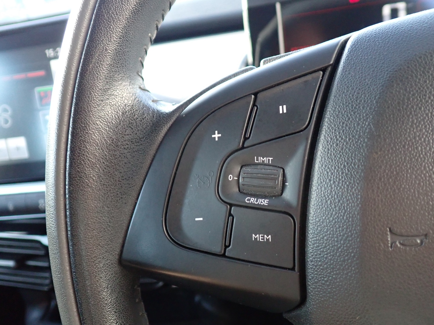 Used Citroen C4 Cactus 2016 for sale - 77582483: Photo 22