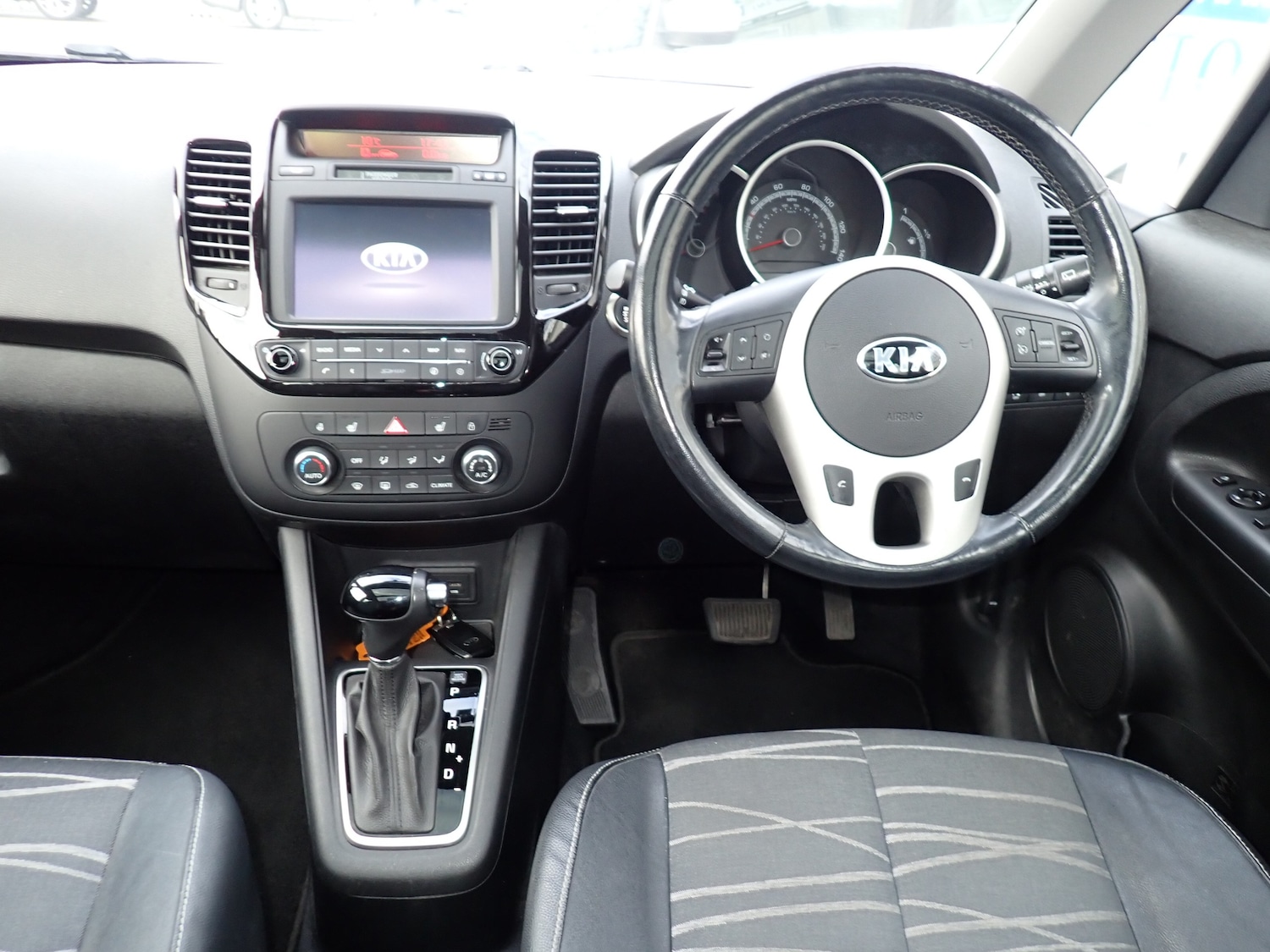 Used Kia Venga 2016 for sale - 76341042: Photo 2