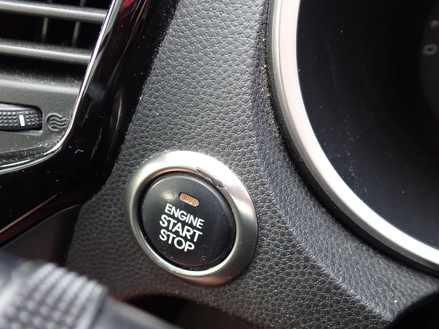 Used Kia Venga 2016 for sale - 76341042: Photo 22
