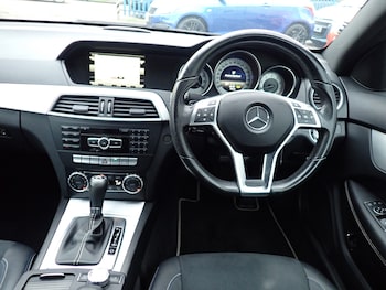 Used Mercedes-Benz C Class 2015 for sale - 77026682: Photo