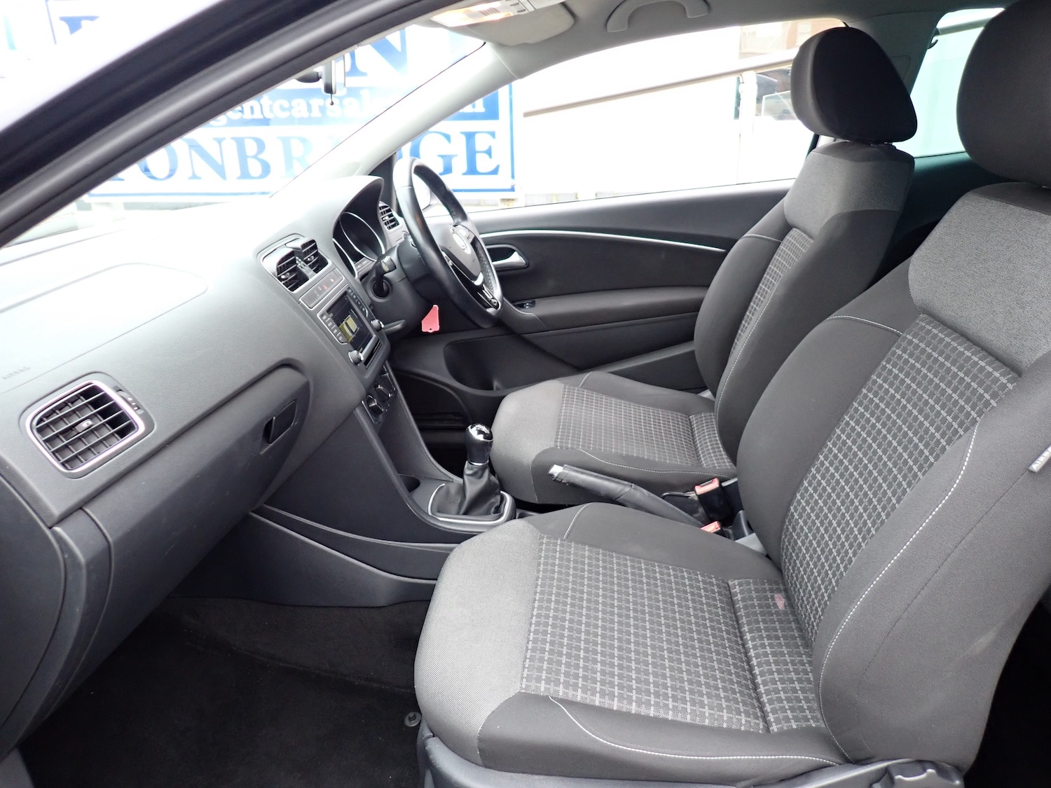 Used Volkswagen Polo 2016 for sale - 77271502: Photo 3