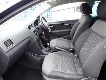 Used Volkswagen Polo 2016 for sale - 77271502: Photo