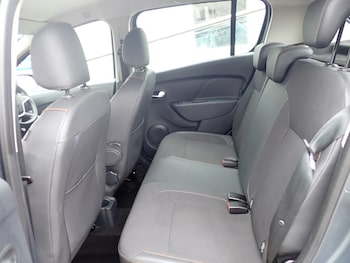 Used Dacia Sandero Stepway 2017 for sale - 75100759: Photo