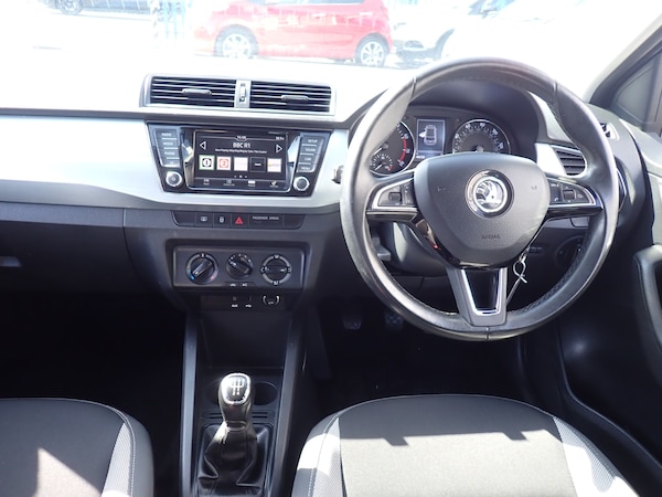Used Skoda Fabia 2017 for sale - 75517482: Photo 2