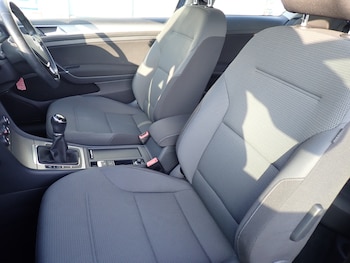 Used Volkswagen Golf 2015 for sale - 77759507: Photo