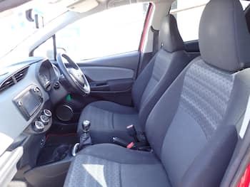 Used Toyota Yaris 2016 for sale - 79575072: Photo