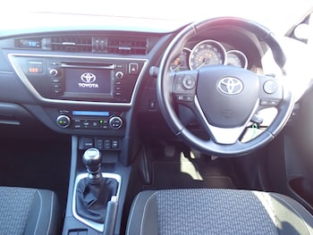 Used Toyota Auris 2014 for sale - 79371537: Photo