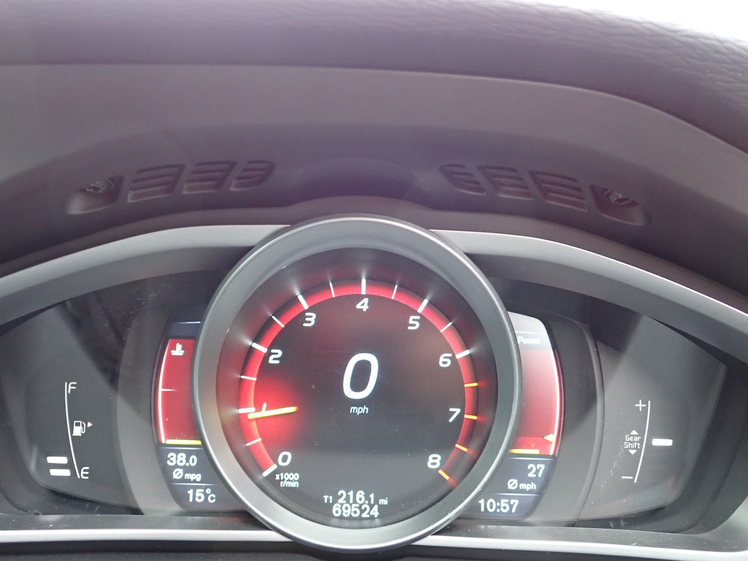 Used Volvo V40 2015 for sale - 76193854: Photo 11