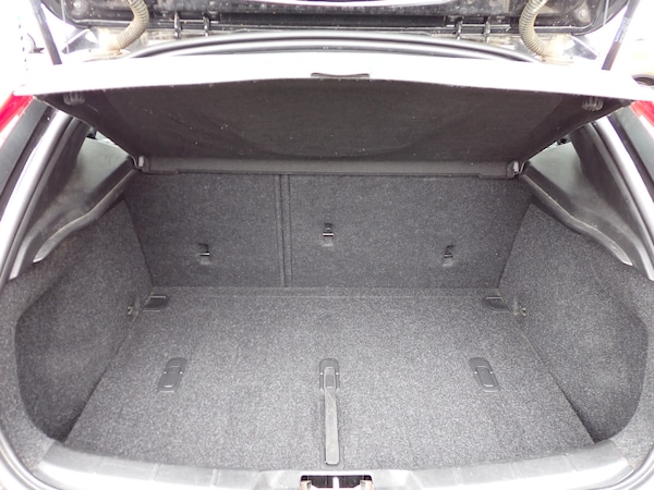 Used Volvo V40 2015 for sale - 76193854: Photo 26