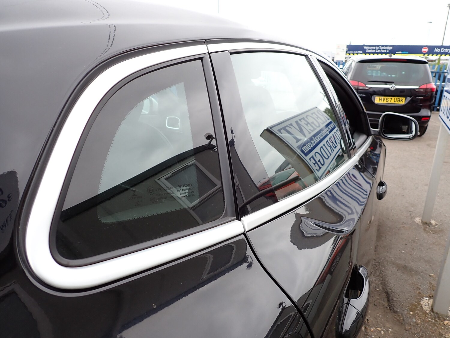 Used Volvo V40 2015 for sale - 76193854: Photo 30