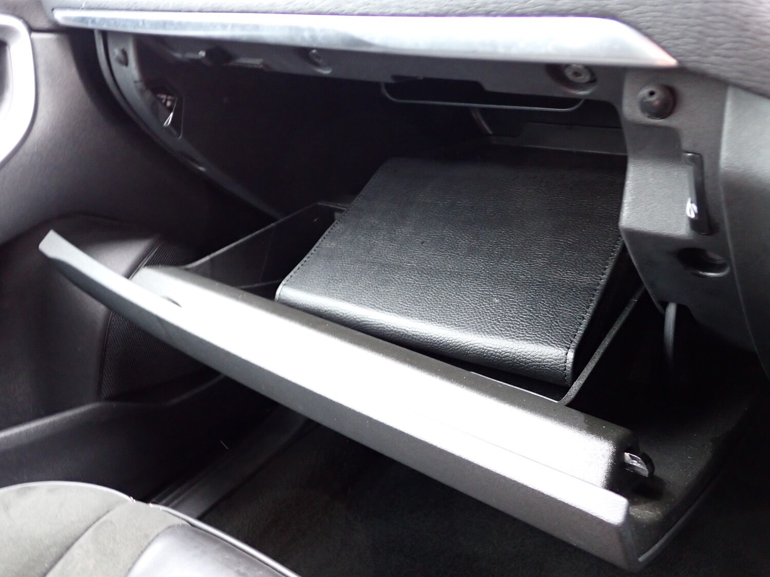 Used Volvo V40 2015 for sale - 76193854: Photo 34