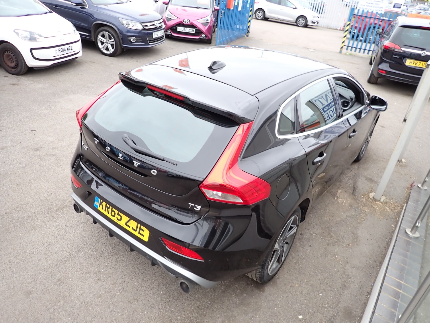 Used Volvo V40 2015 for sale - 76193854: Photo 6