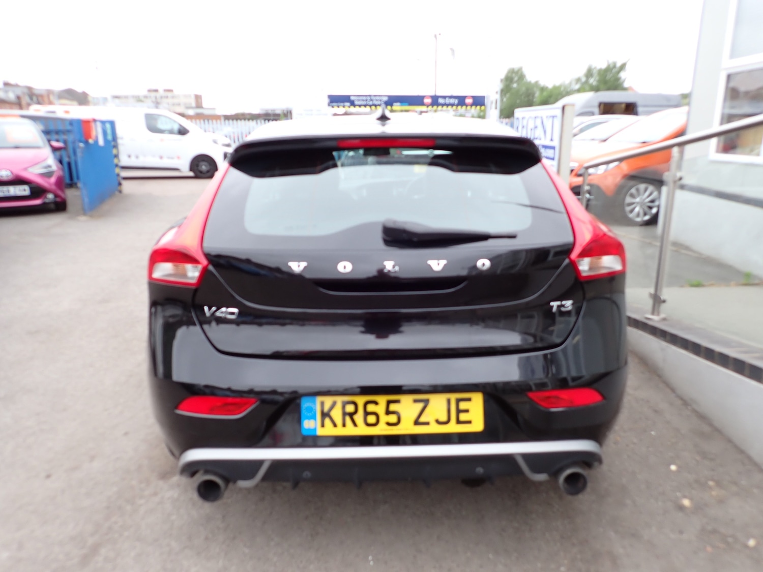 Used Volvo V40 2015 for sale - 76193854: Photo 7