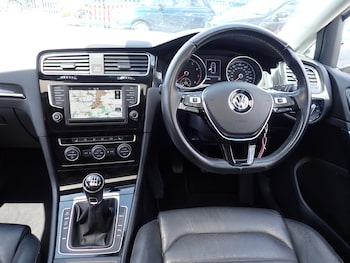 Used Volkswagen Golf 2016 for sale - 78864773: Photo