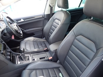Used Volkswagen Golf 2016 for sale - 78864773: Photo