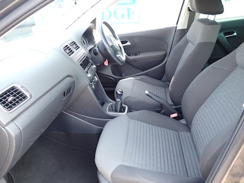 Used Volkswagen Polo 2014 for sale - 79277193: Photo