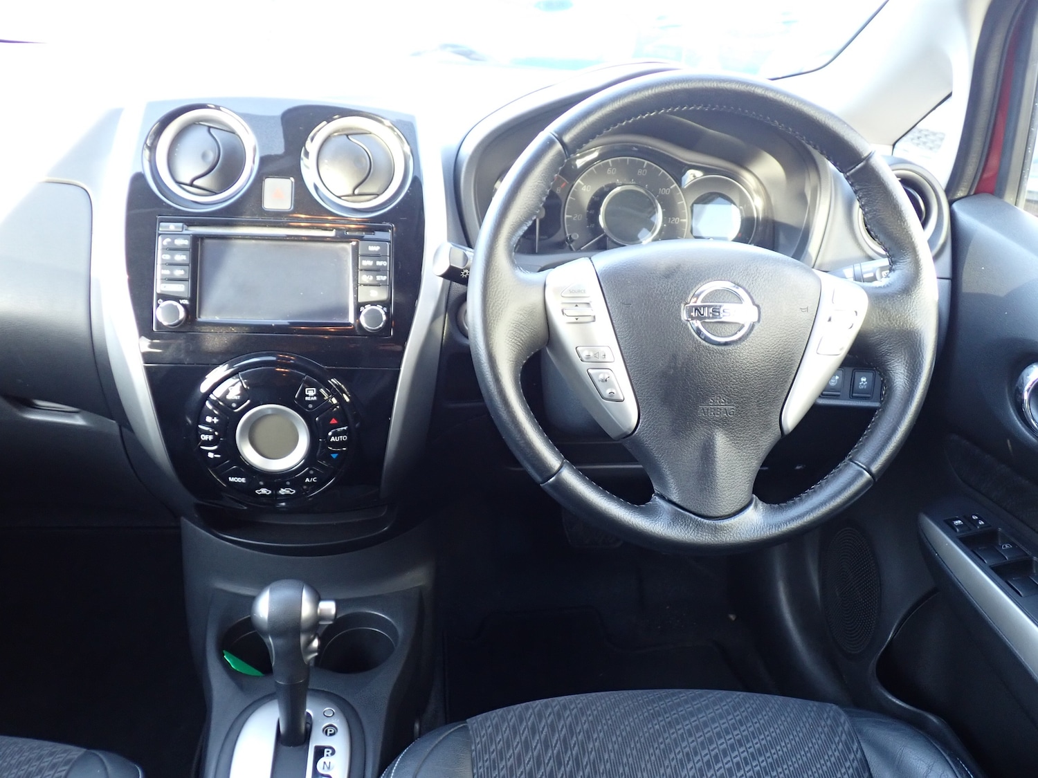 Used Nissan Note 2016 for sale - 76961860: Photo 2