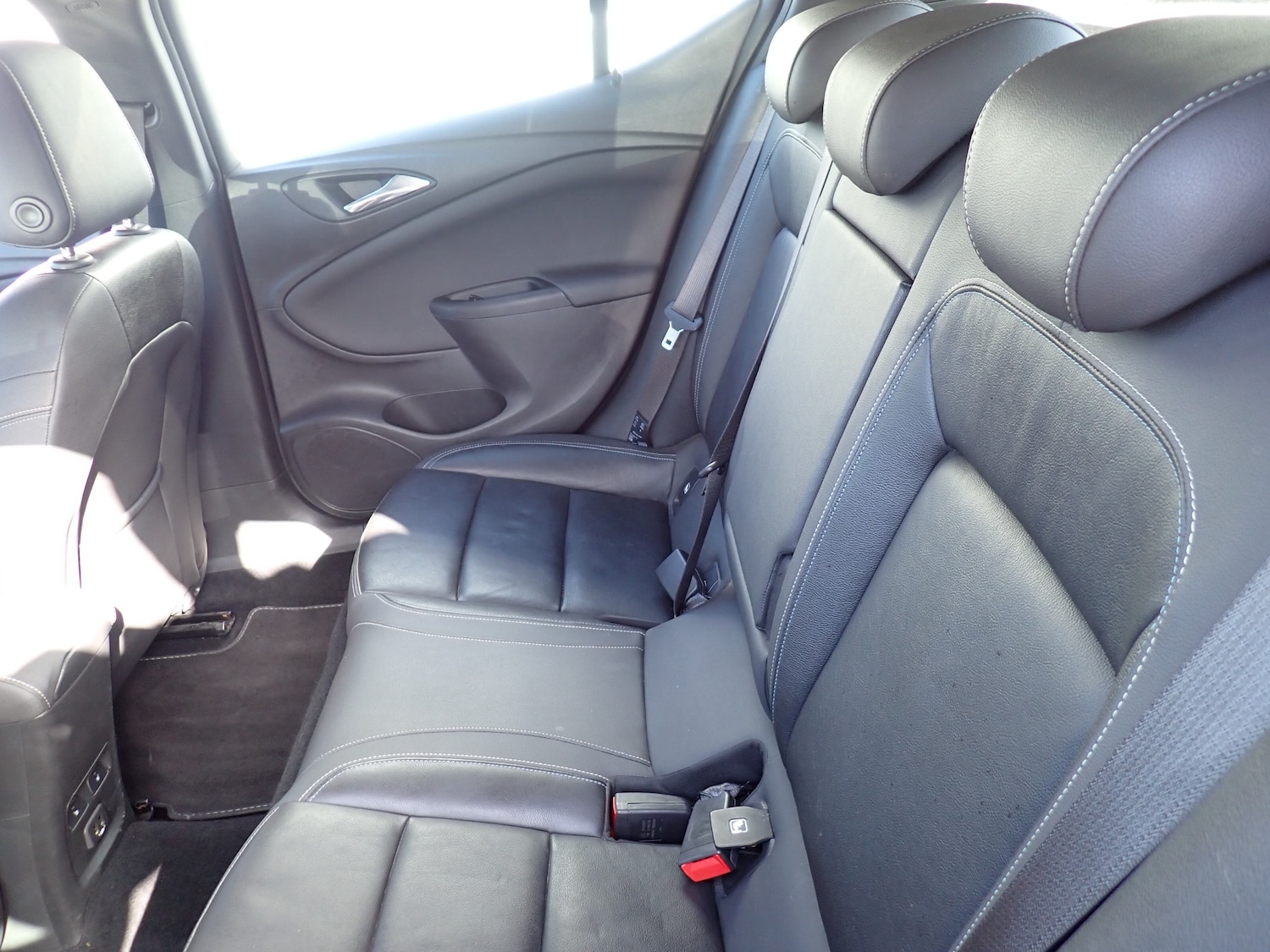 Used Vauxhall Astra 2018 for sale - 77665942: Photo 4