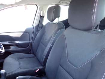 Used Renault Clio 2015 for sale - 74927592: Photo