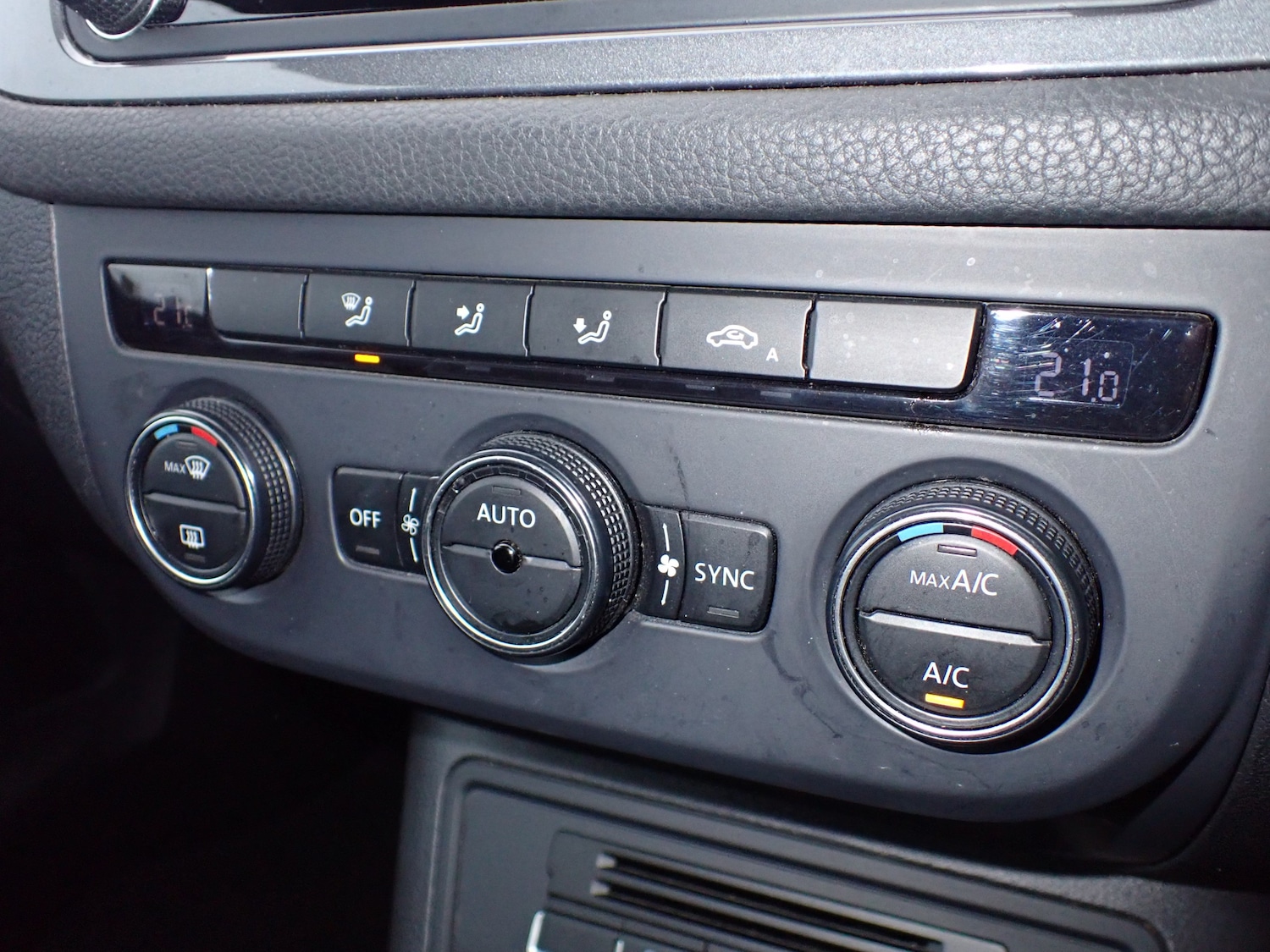 Used Volkswagen Tiguan 2016 for sale - 76545984: Photo 18