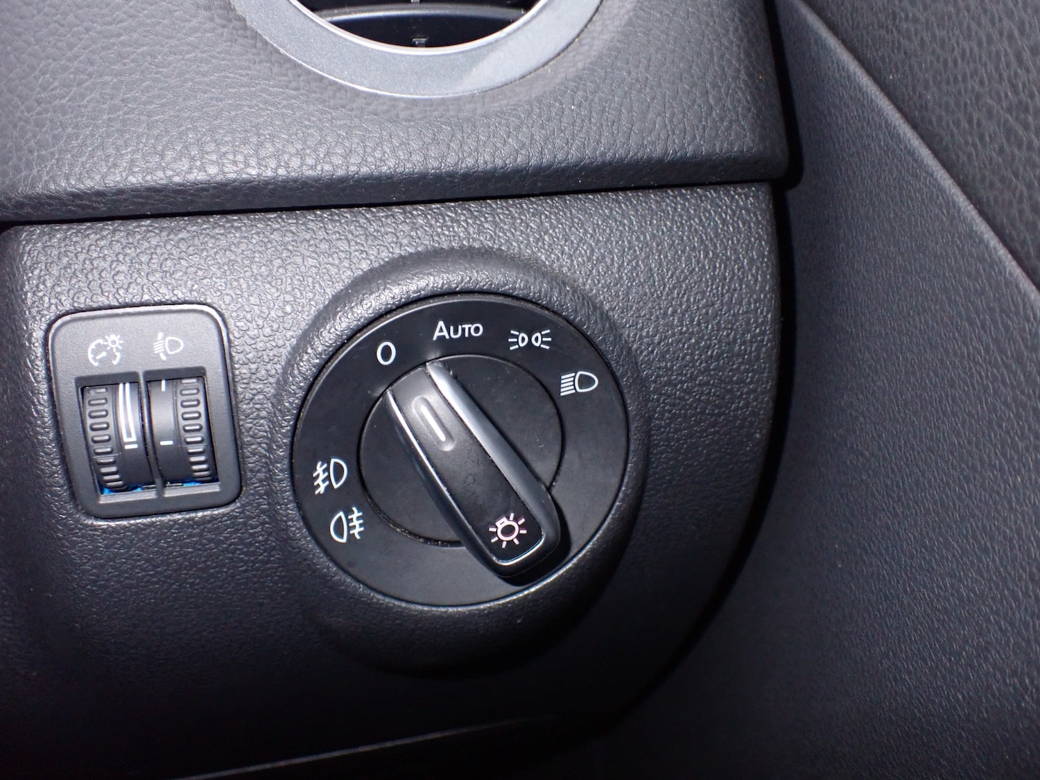 Used Volkswagen Tiguan 2016 for sale - 76545984: Photo 19