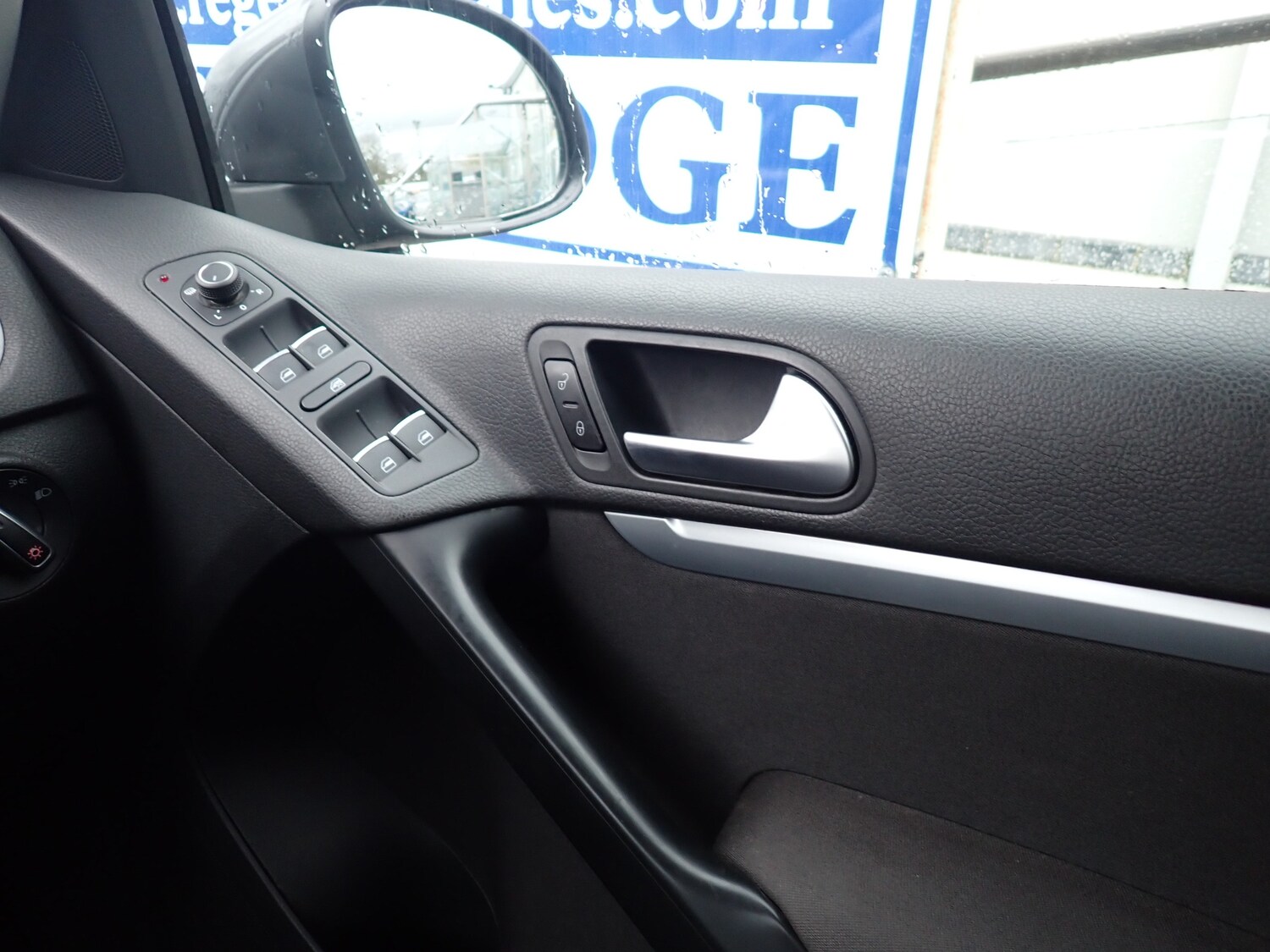 Used Volkswagen Tiguan 2016 for sale - 76545984: Photo 23