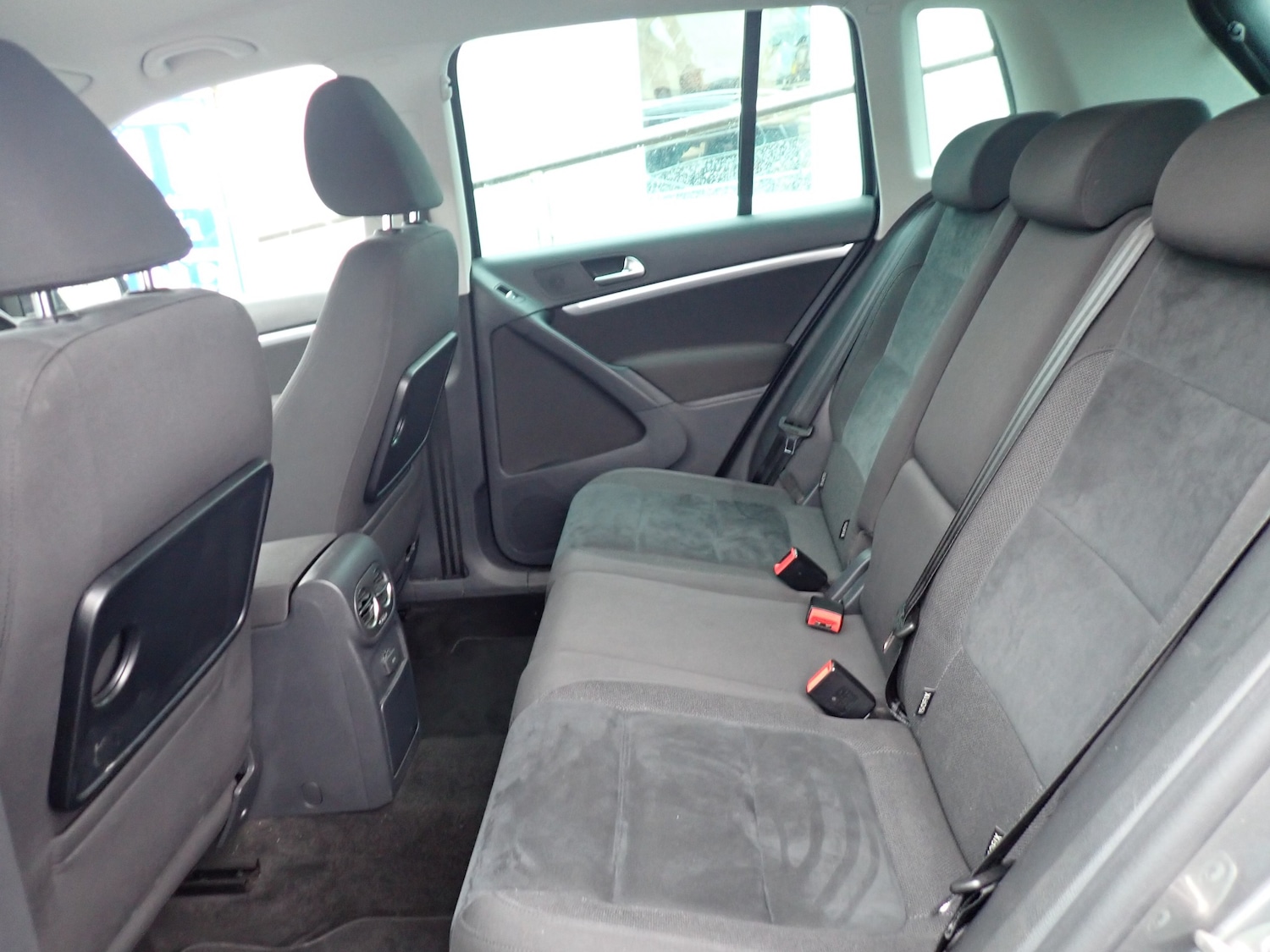 Used Volkswagen Tiguan 2016 for sale - 76545984: Photo 4