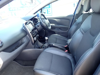 Used Renault Clio 2018 for sale - 75556769: Photo