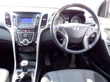 Used Hyundai i30 2015 for sale - 74912510: Photo