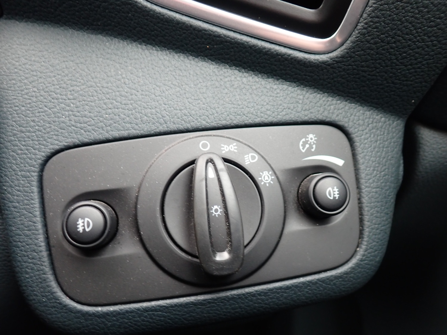 Used Ford C-Max 2015 for sale - 76416484: Photo 23