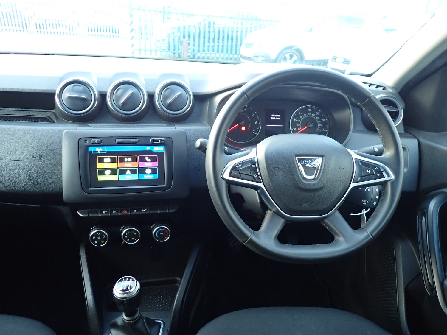 Used Dacia Duster 2019 for sale - 76545940: Photo 2