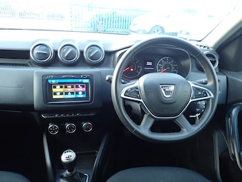 Used Dacia Duster 2019 for sale - 76545940: Photo