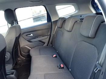 Used Dacia Duster 2019 for sale - 76545940: Photo