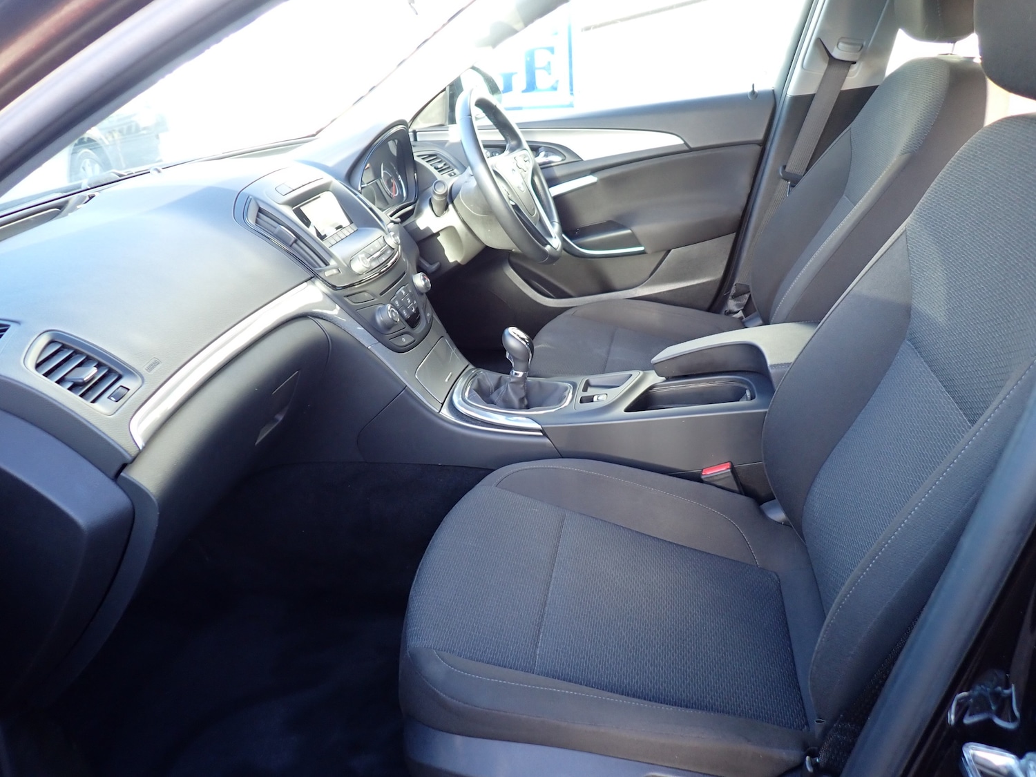 Used Vauxhall Insignia 2017 for sale - 76919105: Photo 3