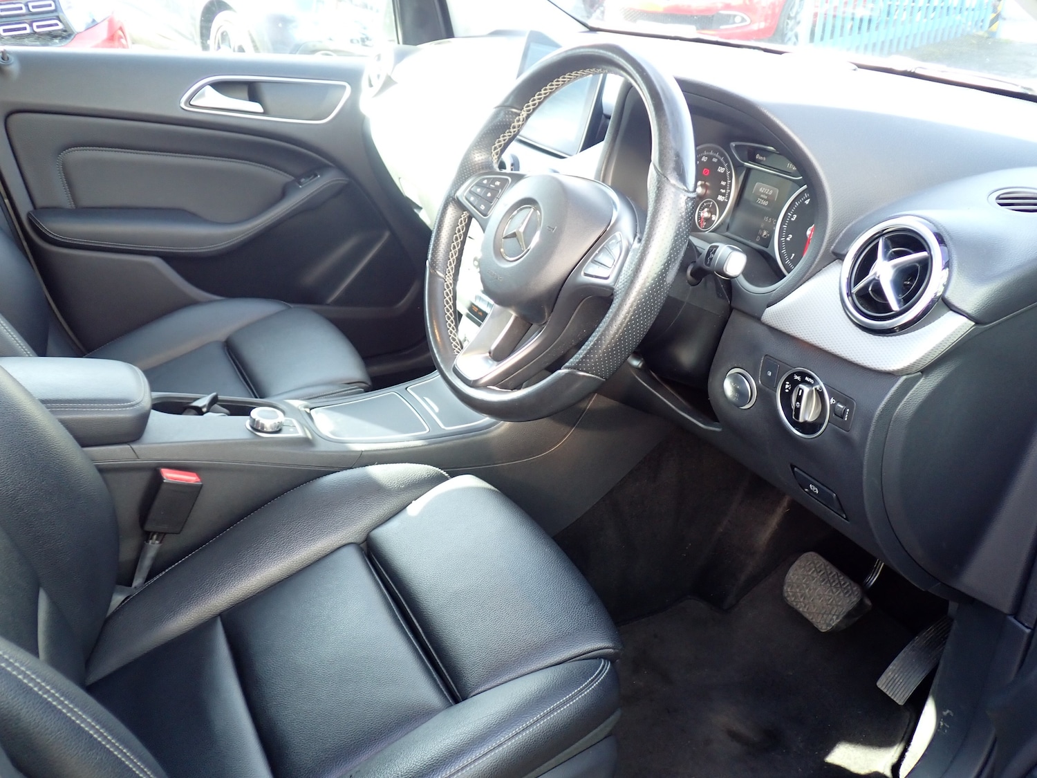 Used Mercedes-Benz B Class 2017 for sale - 77974051: Photo 26