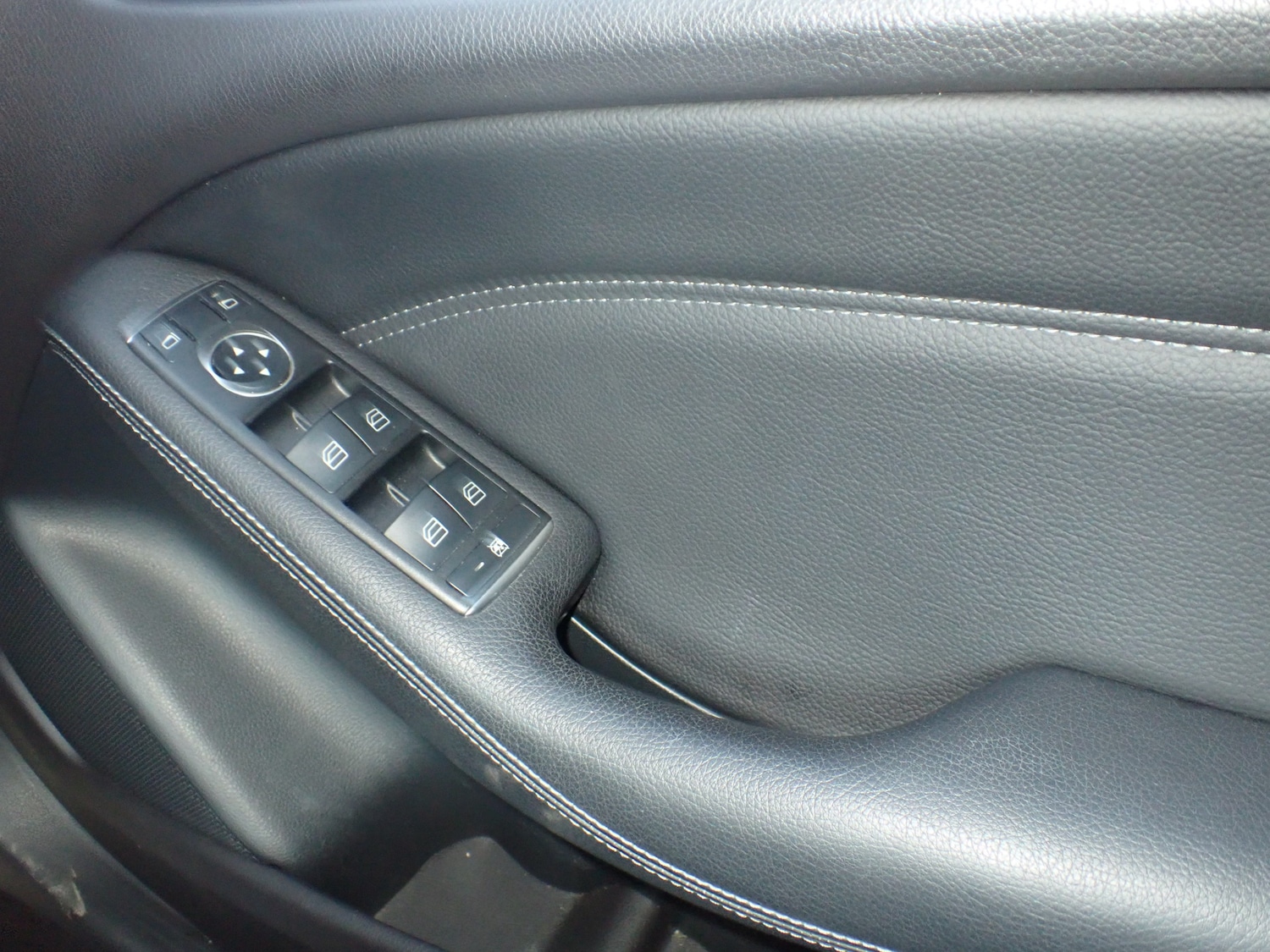 Used Mercedes-Benz B Class 2017 for sale - 77974051: Photo 27