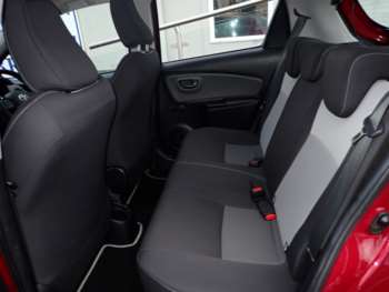 Used Toyota Yaris 2017 for sale - 74549987: Photo