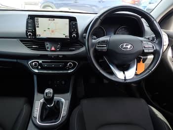 Used Hyundai i30 2017 for sale - 79371573: Photo