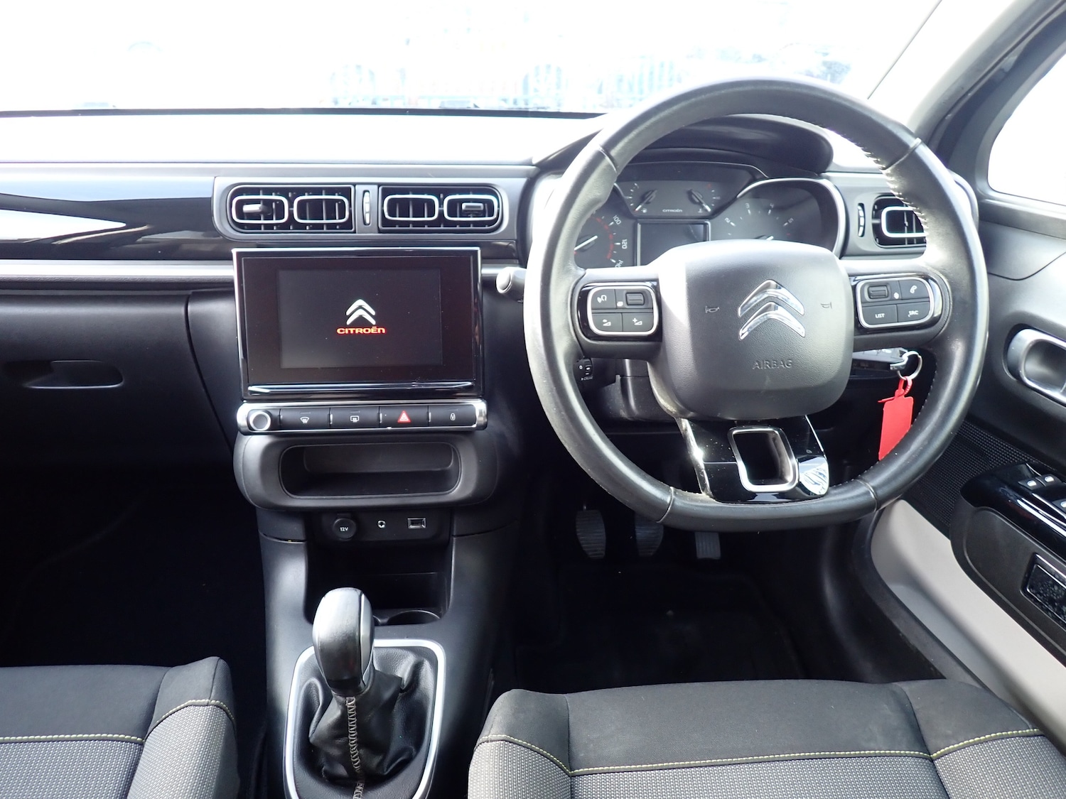 Used Citroen C3 2017 for sale - 75575113: Photo 2