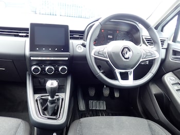 Used Renault Clio 2022 for sale - 79314590: Photo