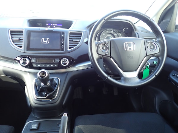Used Honda CR-V 2017 for sale - 76157869: Photo 2