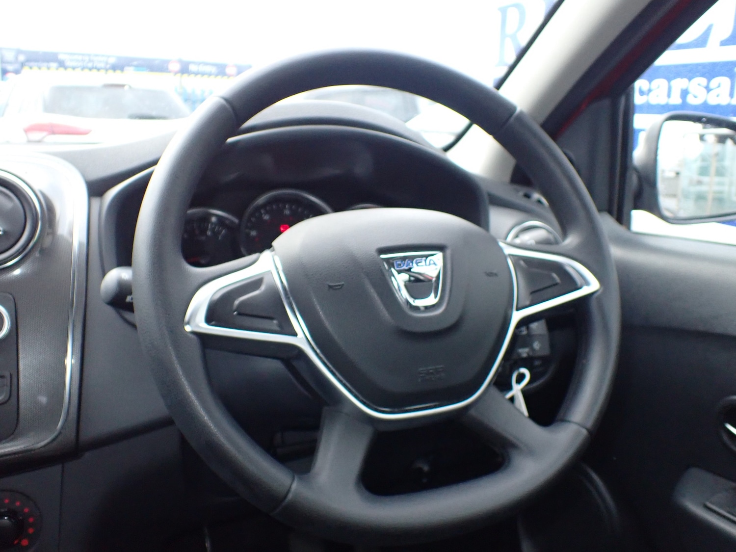 Used Dacia Sandero Stepway 2019 for sale - 77617000: Photo 13