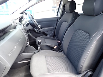 Used Dacia Duster 2019 for sale - 78646548: Photo