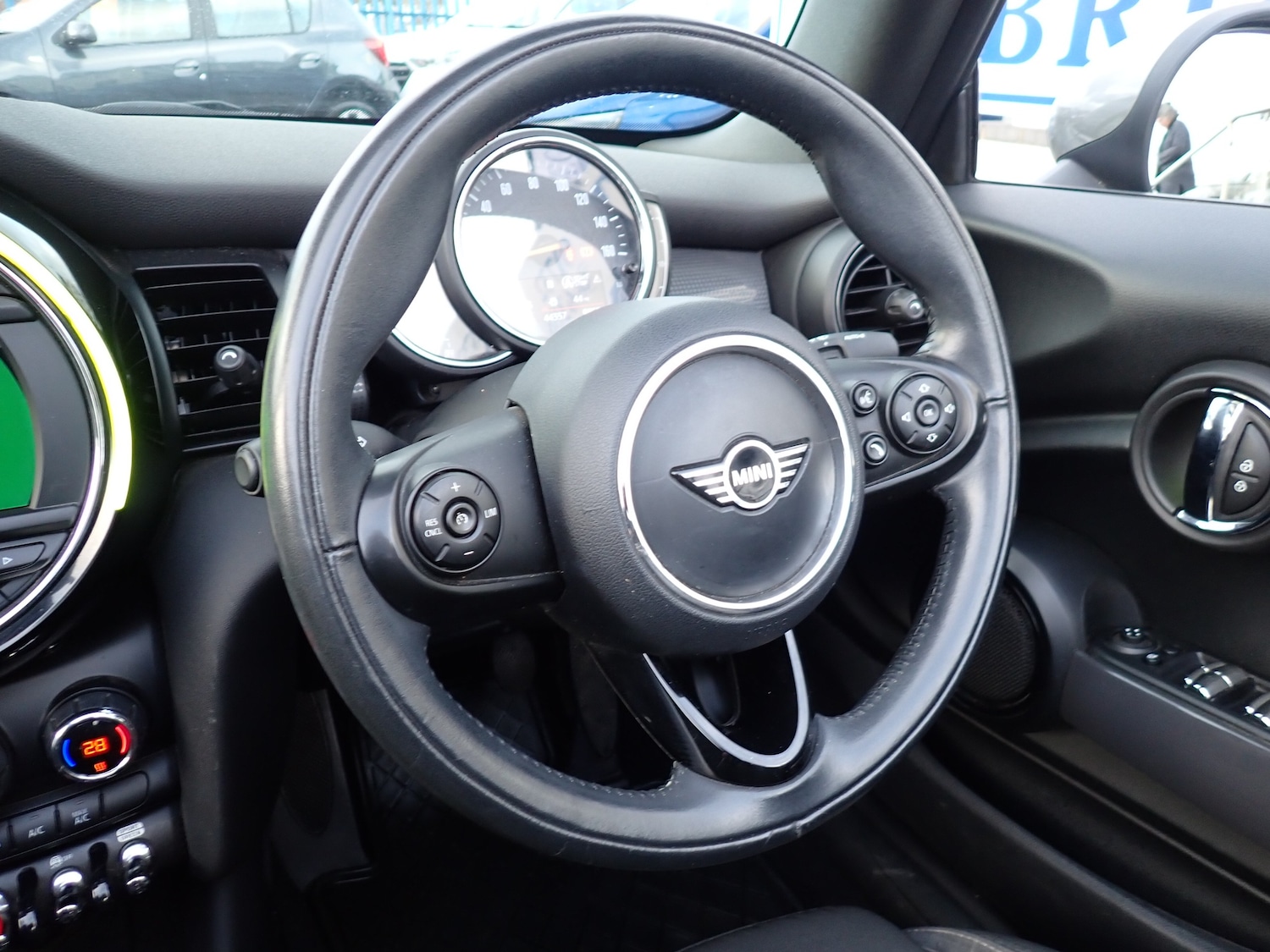 Used MINI Convertible 2018 for sale - 77220881: Photo 12